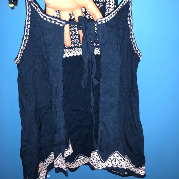 Backless Tank - Picture 3 of 4